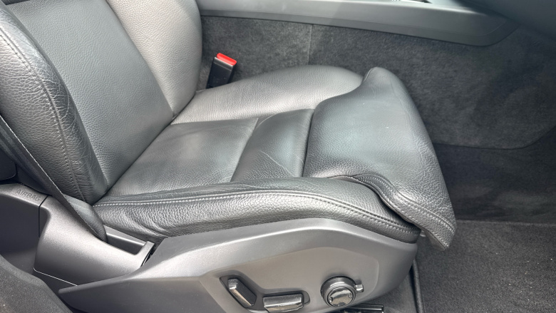 Volvo Xc60 2.0 B4P Plus Dark 5dr Geartronic Petrol Estate